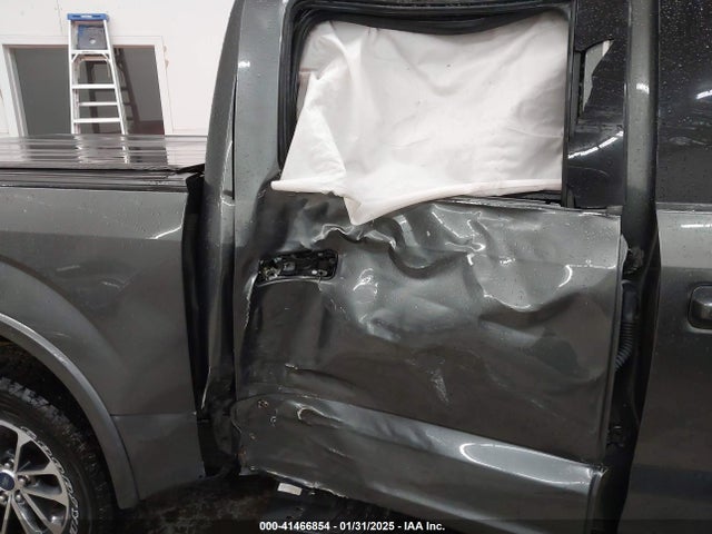 1FTEW1EPXKFB39407 Ford F-150 Lariat