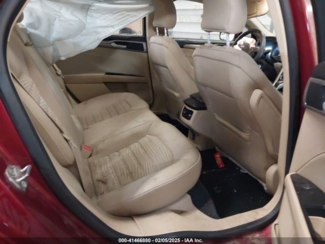3FA6P0H76GR103379 Ford FUSION SE