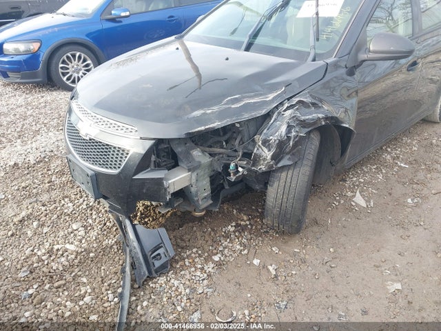 1G1PA5SG9E7425341 Chevrolet Cruze Ls Auto