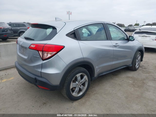 3CZRU6H36JG709813 Honda HR-V LX