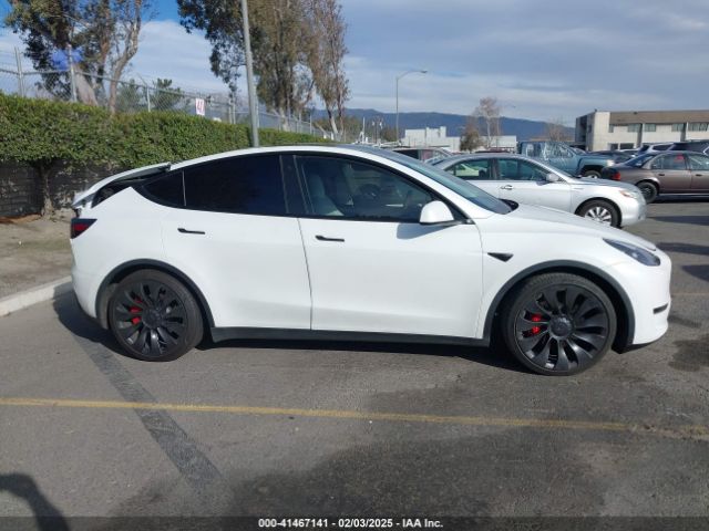 7SAYGDEFXNF568237 Tesla Model Y Performance Dual Motor All-wheel Drive