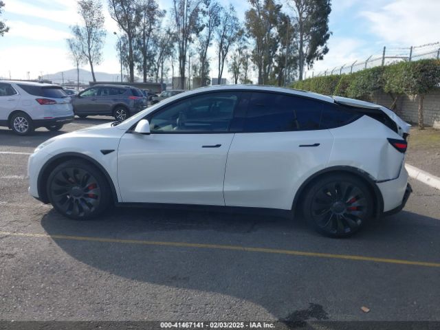 7SAYGDEFXNF568237 Tesla Model Y Performance Dual Motor All-wheel Drive