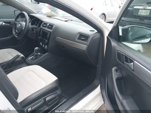 3VWD17AJ5GM278962 Volkswagen Jetta 1.8t Sport