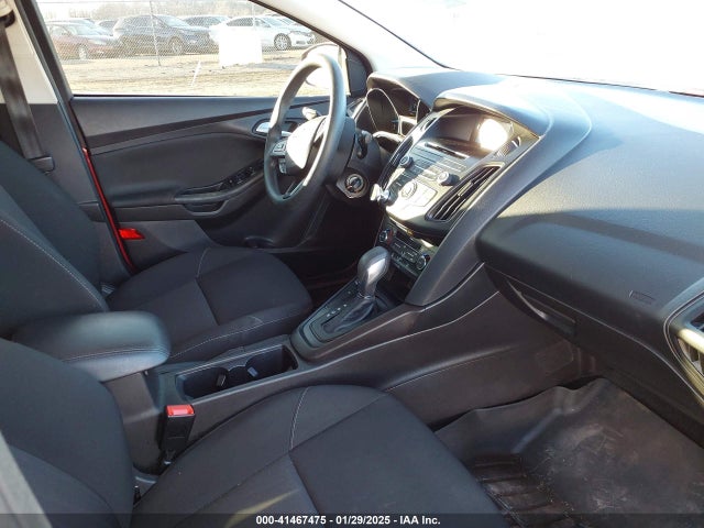 Ford FOCUS SE 2017 1FADP3FEXHL262996 Image 5