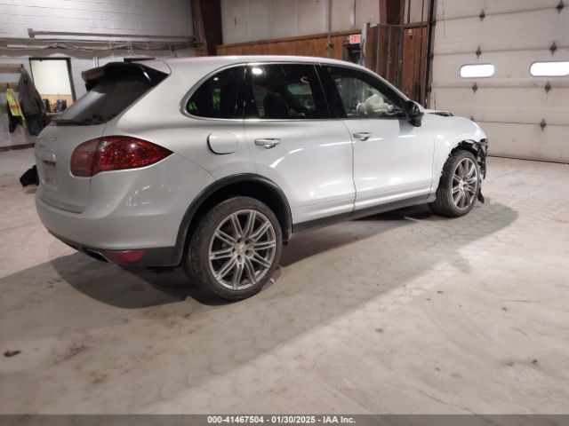 2013 PORSCHE CAYENNE WP1AA2A25DLA01306 Photo 3