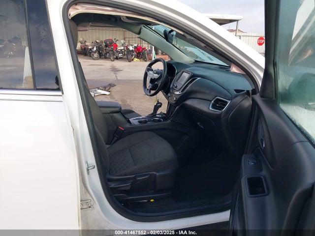 2GNAXTEX2J6154264 Chevrolet EQUINOX LT