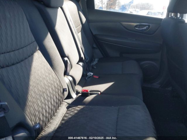 5N1AT2MV0HC897260 Nissan ROGUE SV