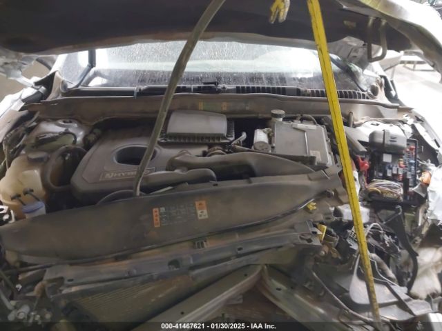 3FA6P0LUXJR170152 Ford Fusion Hybrid Se