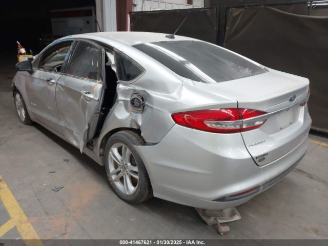 3FA6P0LUXJR170152 Ford Fusion Hybrid Se