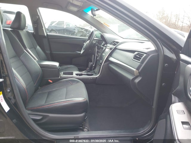 4T1BF1FK5HU710713 Toyota CAMRY SE