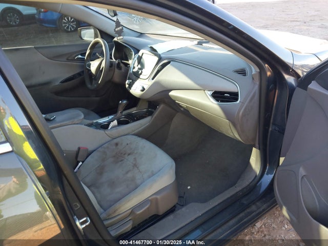 1G1ZE5STXGF322058 Chevrolet MALIBU 1LT