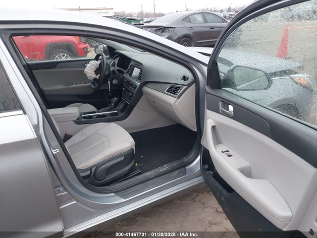 5NPE24AF8GH373245 Hyundai SONATA SE