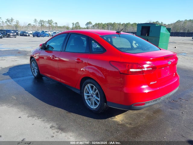 Ford FOCUS SE 2015 1FADP3FE8FL321587 Image 3