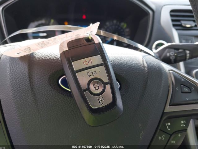 3FA6P0G70HR207482 Ford FUSION S