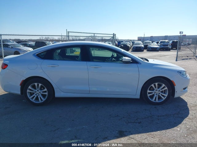 Chrysler 200 Limited 2015 1C3CCCAB9FN747960 Image 13