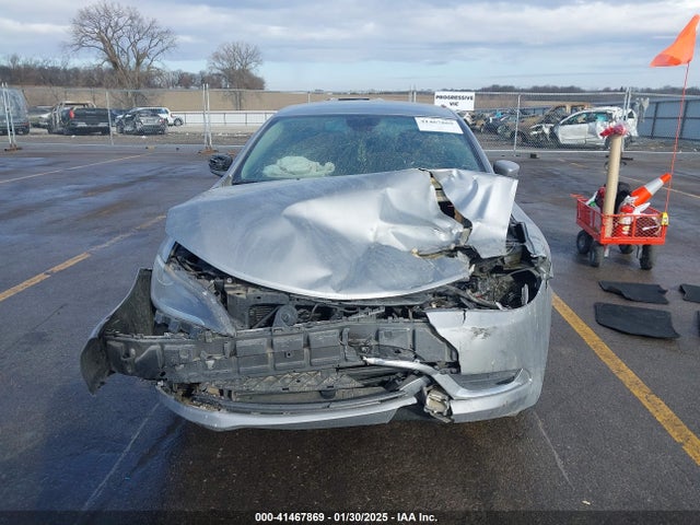 Chrysler 200 Limited 2015 1C3CCCABXFN677711 Image 12