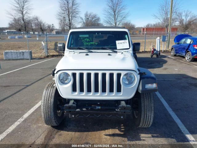 1C4HJXDN9NW270184 Jeep Wrangler Unlimited Sport S 4x4