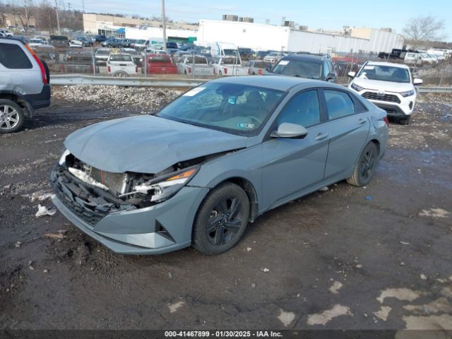 KMHLM4AJ9NU022784 Hyundai Elantra Hybrid Blue