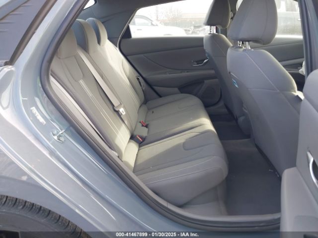 KMHLM4AJ9NU022784 Hyundai Elantra Hybrid Blue