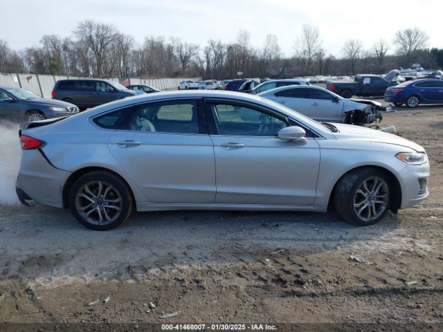 3FA6P0CDXKR116318 Ford FUSION SEL