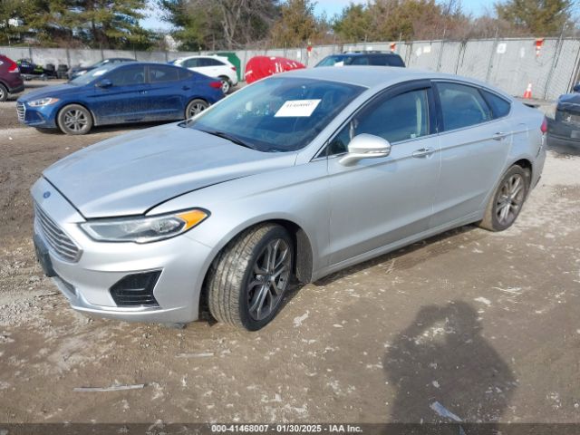 3FA6P0CDXKR116318 Ford FUSION SEL