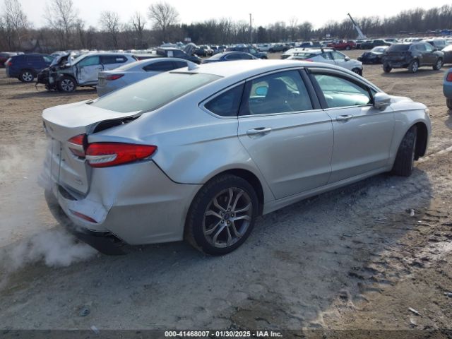 3FA6P0CDXKR116318 Ford FUSION SEL