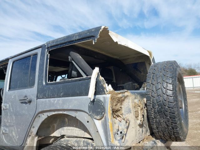 1C4BJWDG0FL586710 Jeep Wrangler Unlimited Freedom Edition