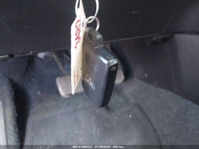 2T3RFREV0JW801121 Toyota Rav4 Adventure/xle