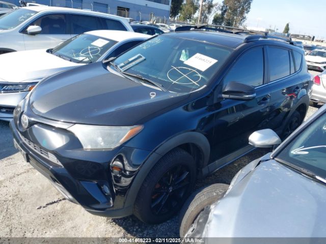 2T3RFREV0JW801121 Toyota Rav4 Adventure/xle