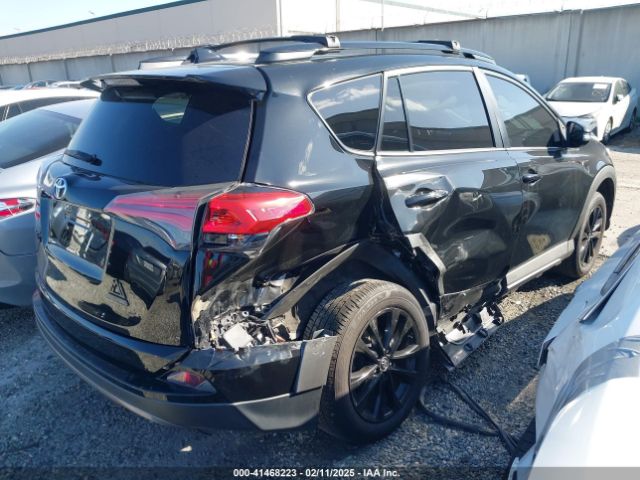 2T3RFREV0JW801121 Toyota Rav4 Adventure/xle