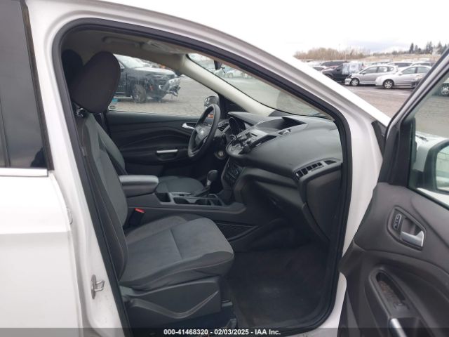 1FMCU9GD9HUC67846 Ford ESCAPE SE