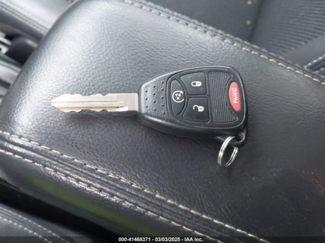 1C4NJDEB8GD757798 Jeep Compass Latitude