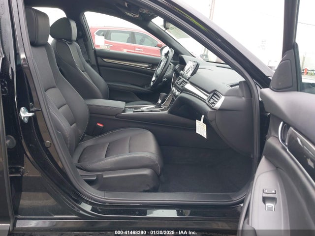 1HGCV1F38NA118127 Honda Accord Sport