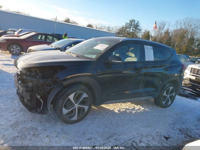 KM8J3CA27HU410971 Hyundai Tucson Sport