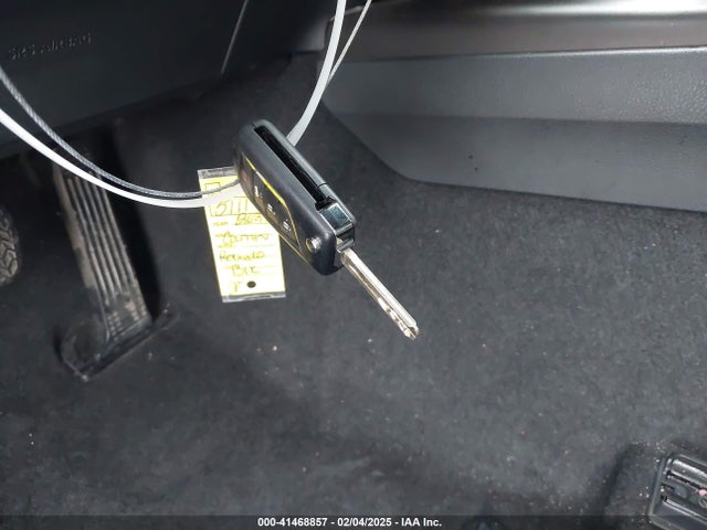4T1G11AK8PU787912 Toyota CAMRY SE
