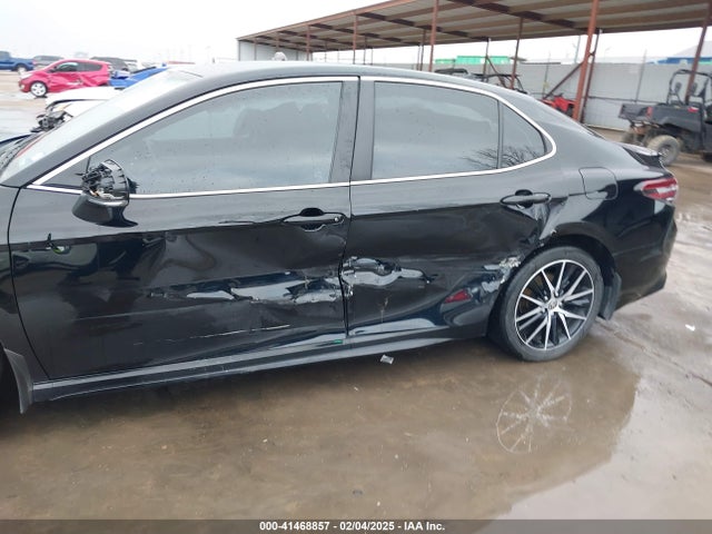 4T1G11AK8PU787912 Toyota CAMRY SE