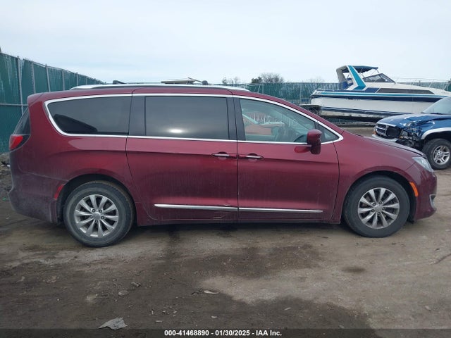 Chrysler Pacifica Touring L 2018 2C4RC1BG5JR260660 Image 13