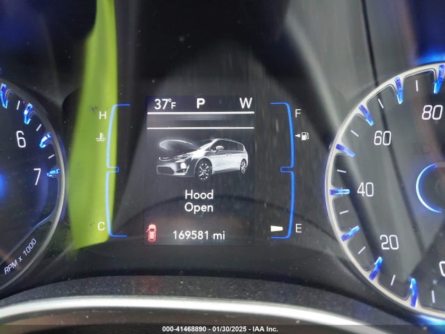 Chrysler Pacifica Touring L 2018 2C4RC1BG5JR260660 Image 15