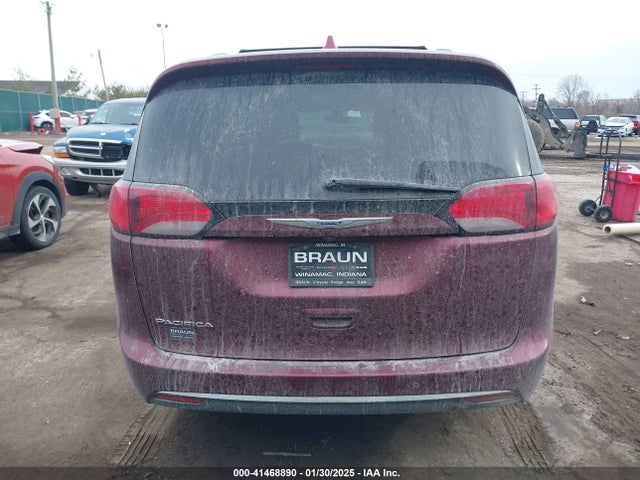 Chrysler Pacifica Touring L 2018 2C4RC1BG5JR260660 Image 16