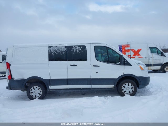 Ford Transit-250 2019 1FTYR1ZG5KKB45251 Image 13