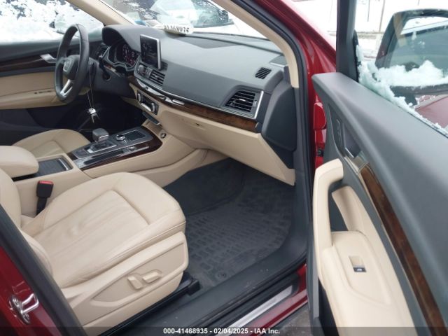 WA1BNAFY3K2125637 Audi Q5 45 Premium