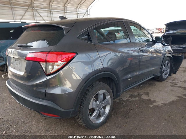 3CZRU5H3XKG708143 Honda HR-V LX