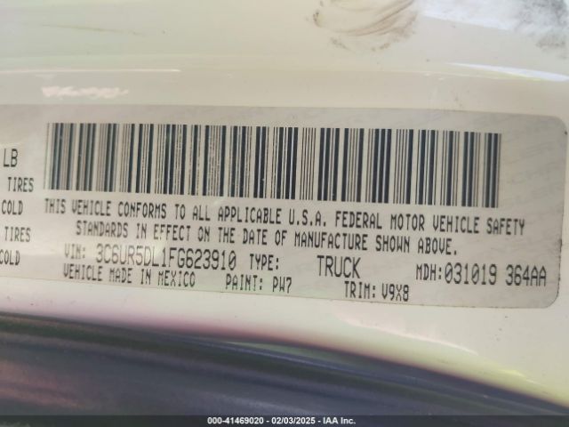 3C6UR5DL1FG623910 RAM 2500 Slt
