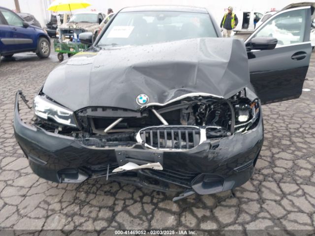 3MW5R7J08M8C16500 BMW 330i Xdrive