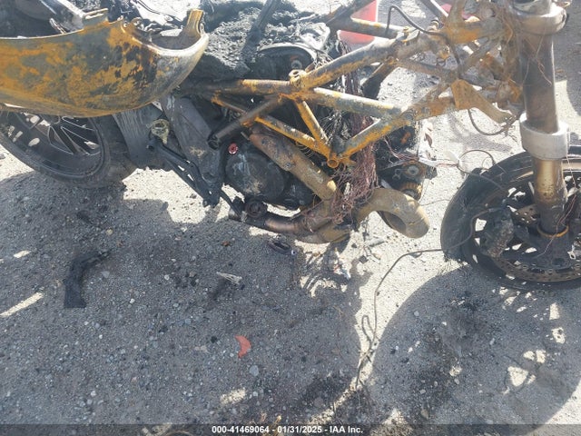 Ducati Diavel 2015 ZDM13BSW0FB019674 Image 8