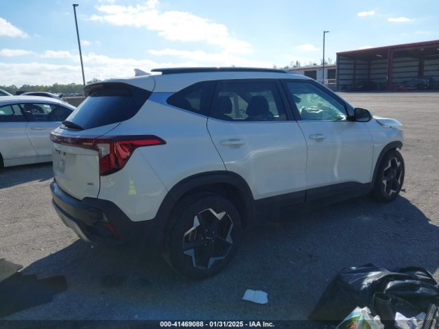 KNDERCAA8R7484735 KIA SELTOS EX