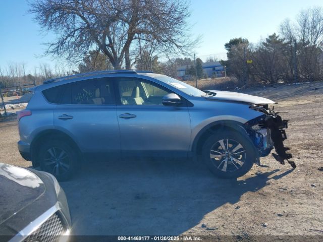 JTMRFREVXJJ245737 Toyota Rav4 Adventure/xle