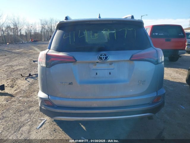 JTMRFREVXJJ245737 Toyota Rav4 Adventure/xle