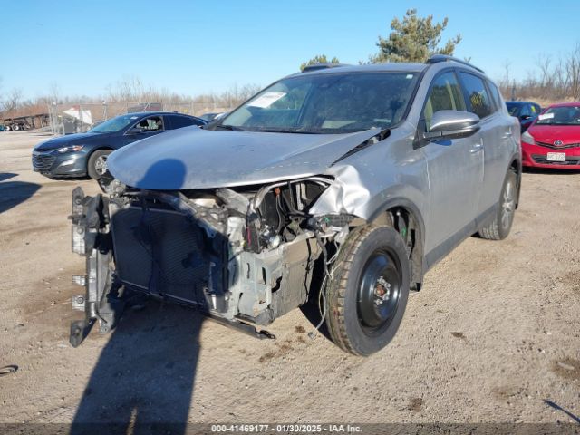 JTMRFREVXJJ245737 Toyota Rav4 Adventure/xle