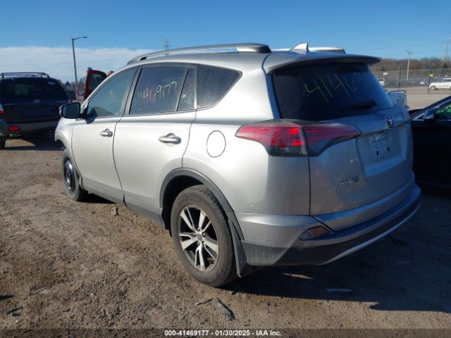 JTMRFREVXJJ245737 Toyota Rav4 Adventure/xle
